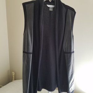 Peter Nygard Women PM Long vest NWT